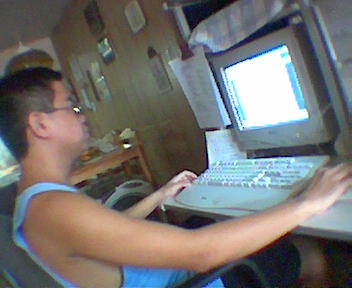toffy_at_pc.jpg